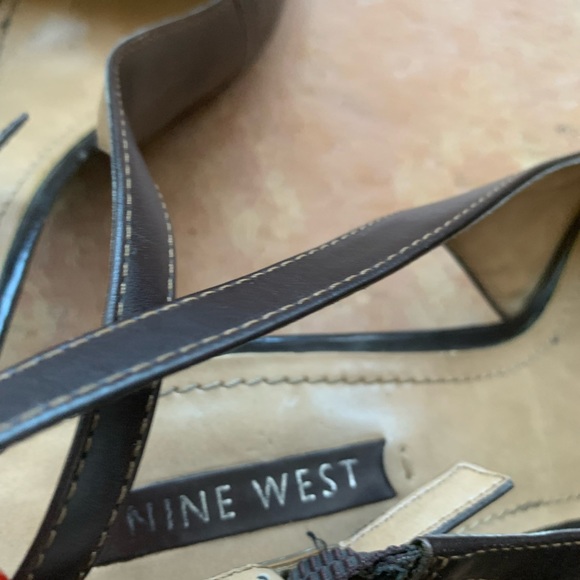 Chocolate Brown Nine West shoes. Classic shoes. Lifts are worn. - Picture 5 of 6